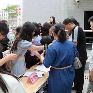 聚焦英语学科核心素养,共研课堂教学实施策略——2021年粤东基础教育“名师工作坊”活动在澄海中学白沙校区举行