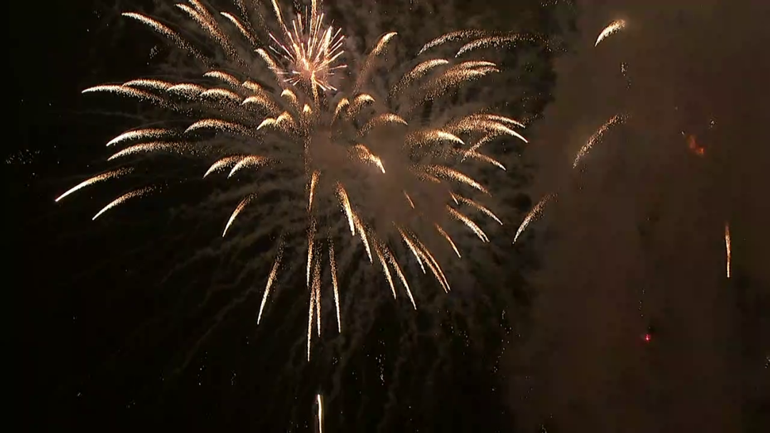 汕头烟花冲上热搜!汕头市2023年迎春大型焰火晚会盛大举行!