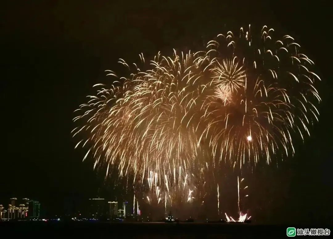 汕头烟花冲上热搜!汕头市2023年迎春大型焰火晚会盛大举行!