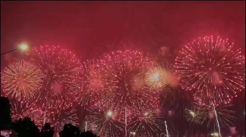 汕头烟花冲上热搜!汕头市2023年迎春大型焰火晚会盛大举行!