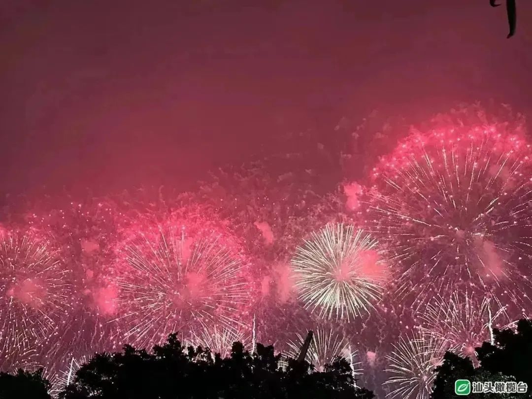 汕头烟花冲上热搜!汕头市2023年迎春大型焰火晚会盛大举行!