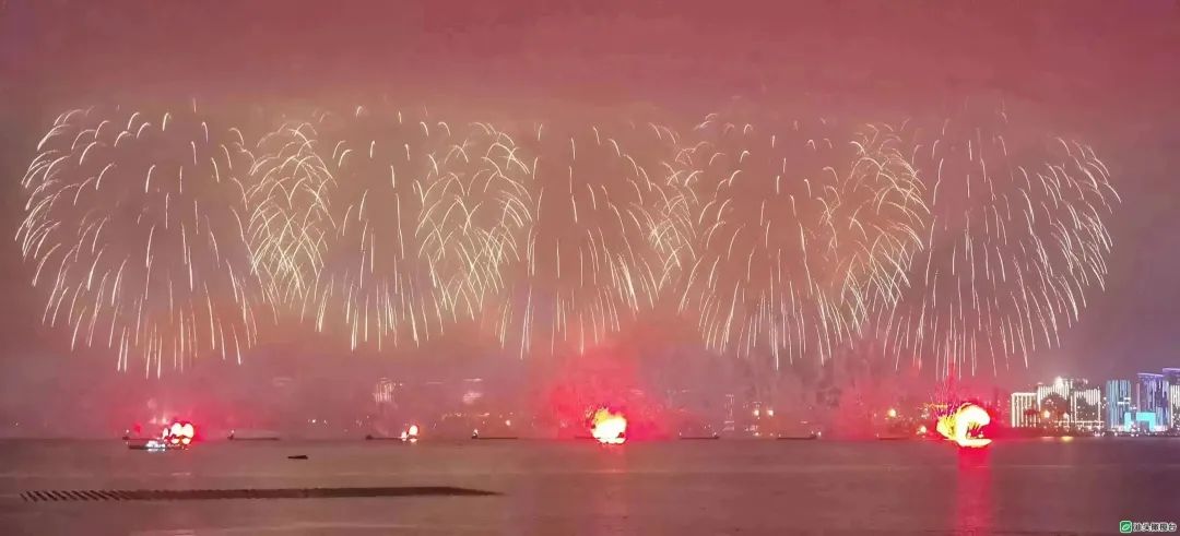 汕头烟花冲上热搜!汕头市2023年迎春大型焰火晚会盛大举行!
