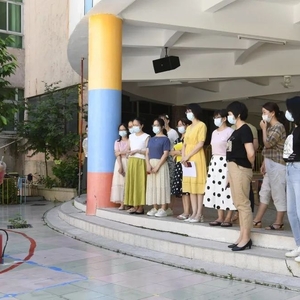揭阳消防走进市第一幼儿园开展消防安全培训暨应急疏散演练活动