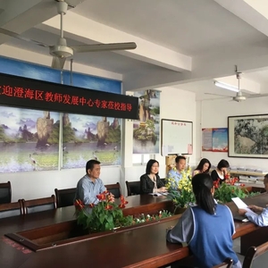 区教研室到东里镇辖属小学开展教学视导