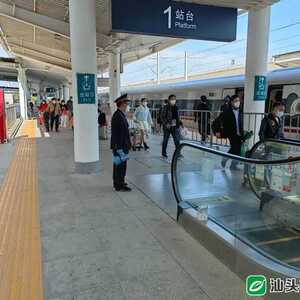 汕头站增开10趟动车应对节后旅客出行高峰