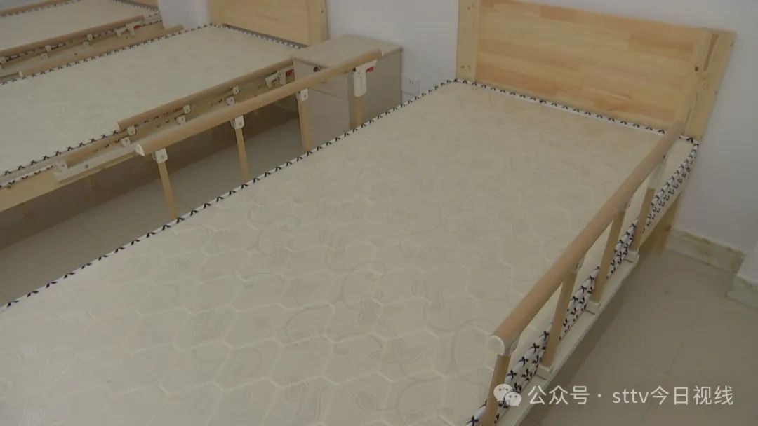 打开案卷 | 老人想住养老院  子女是否须承担费用?