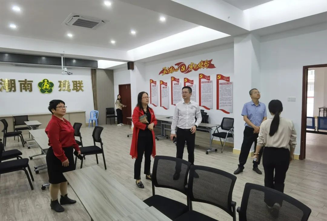 潮南区总工会主要领导调研指导区残联“职工之家”建设