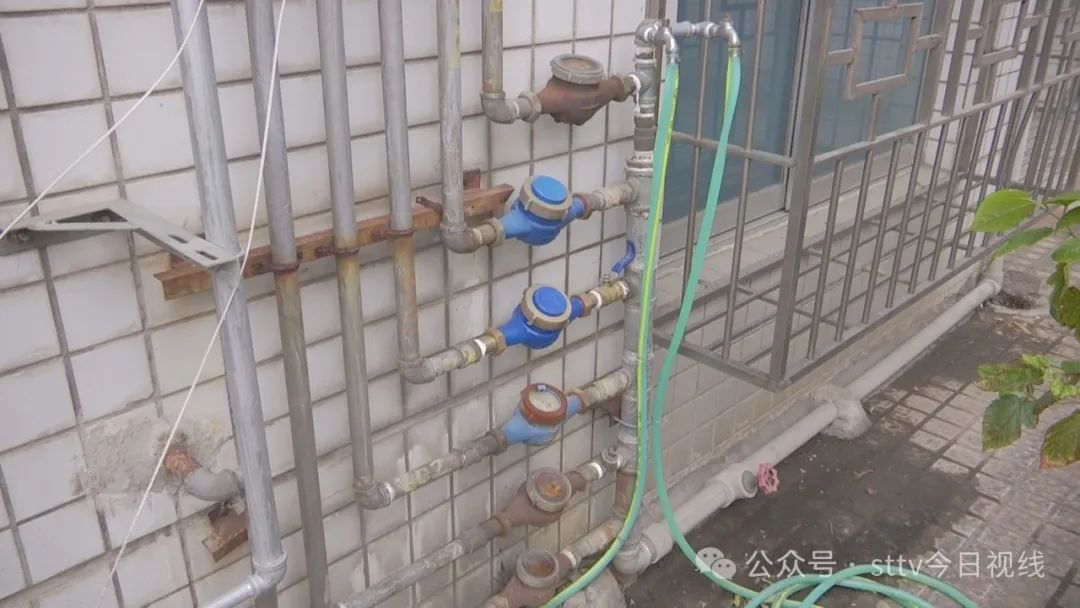 管道老化水浑浊  小区住户盼改造