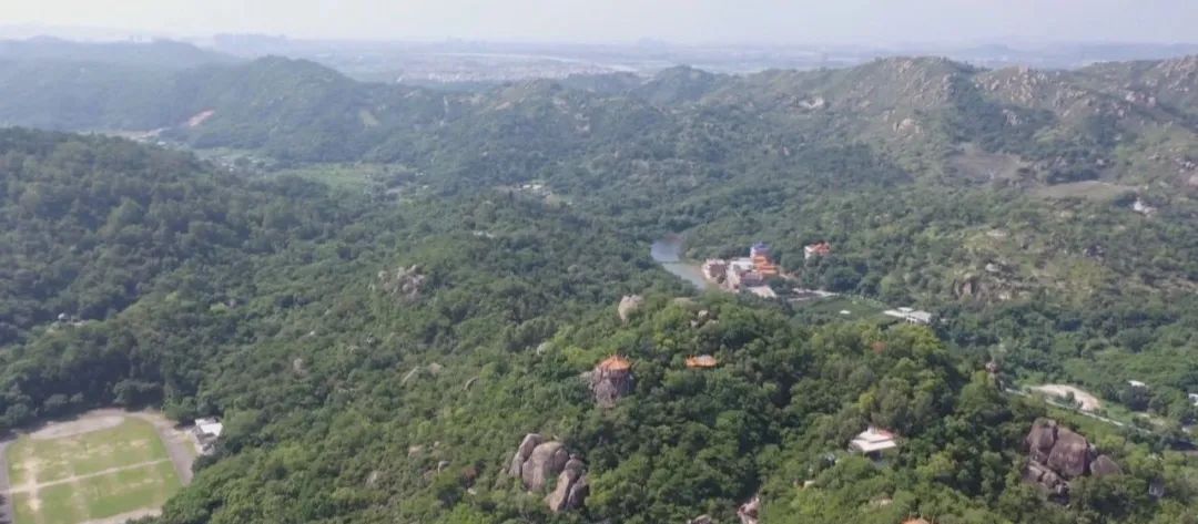 爱旅游讲文明 | 闯禁攀区爬坡  不该如此抄近道