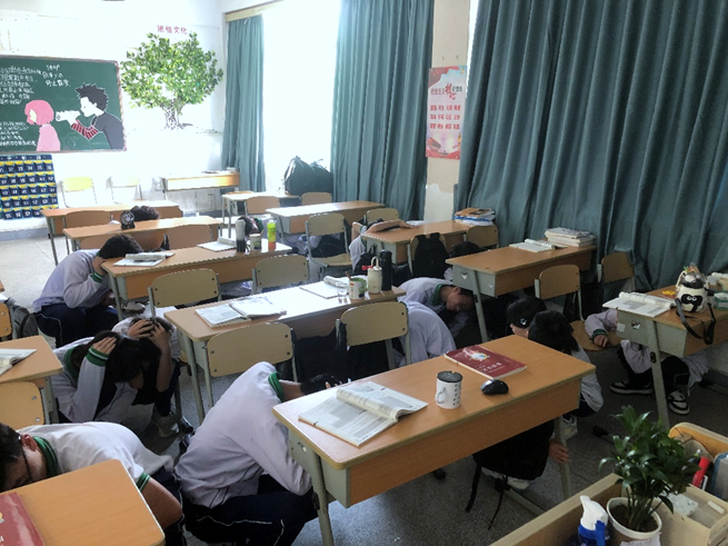 澄海职业技术学校举行防震减灾安全应急疏散演练